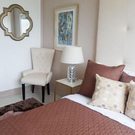 Sm Wind Residences Tower 2 Unit 342 Tagaytay City Esterno foto